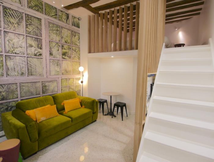Haut Marais Porte Saint Martin Quiet studio