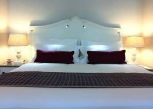 Royal Hotel