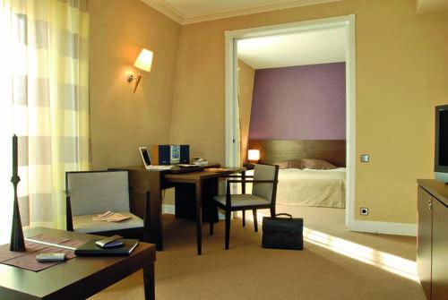 Apartment Paris Haussmann