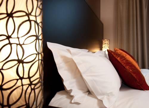 Hotel Lumen Paris Louvre