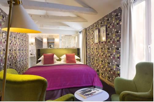 Artus Hotel